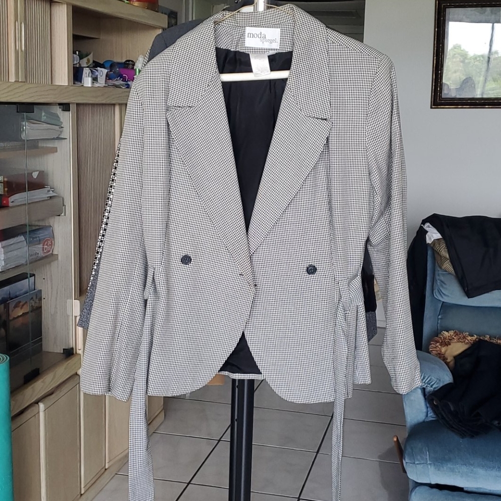Suit coat